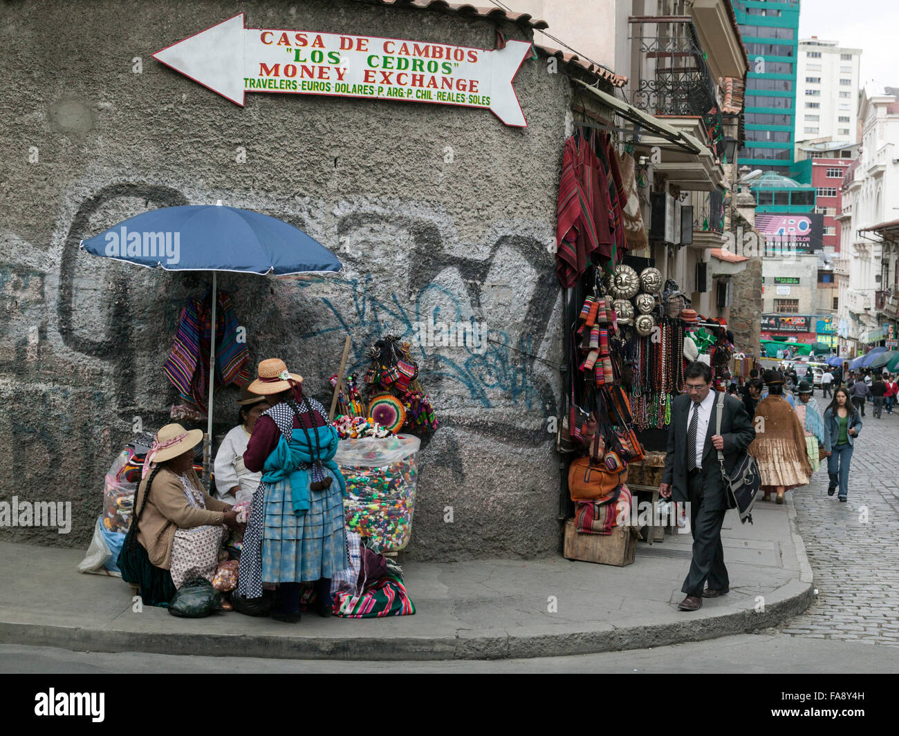Busy street la paz bolivia hi-res stock photography and images - Alamy