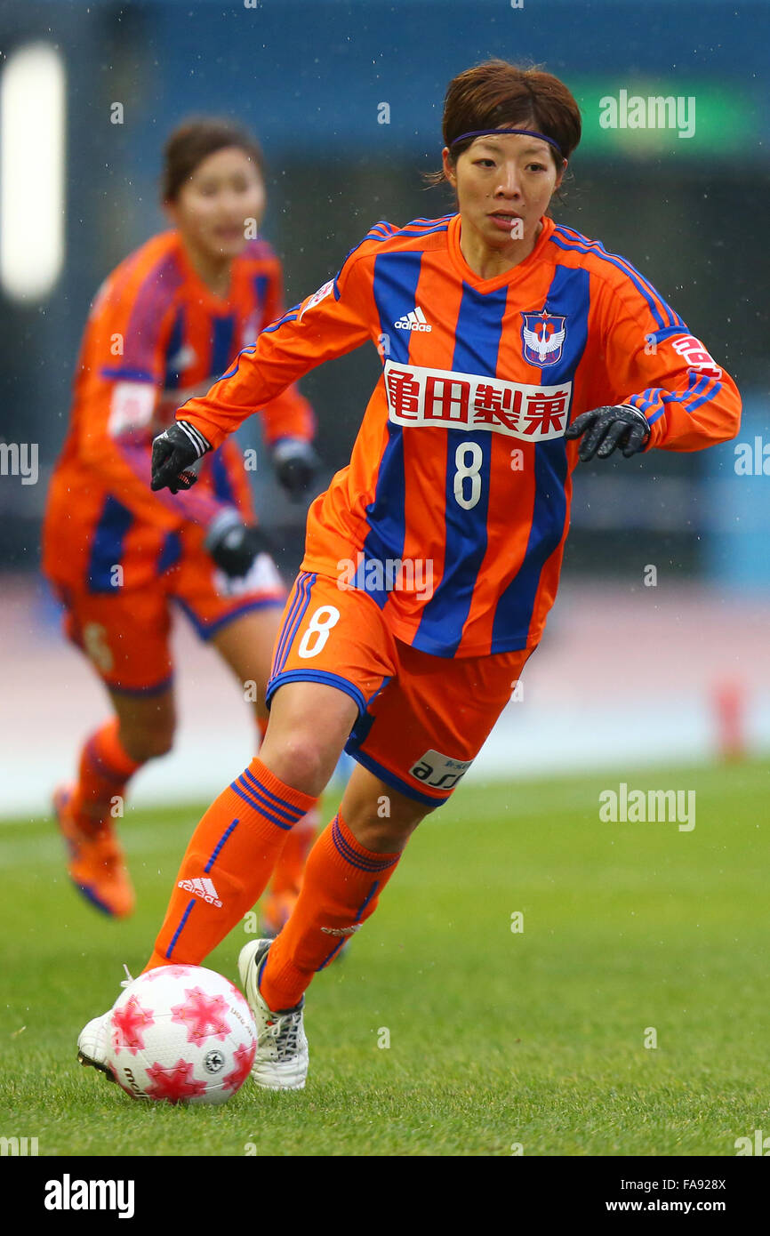 Tokyo, Japan. 23rd Dec, 2015. Sayaka Oishi (Albirex Ladies) Football