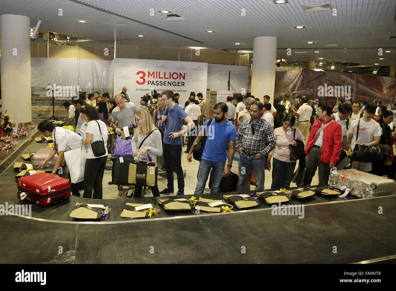 Phnom Penh, Cambodia. 24th Dec, 2015. Passengers are surprised at their