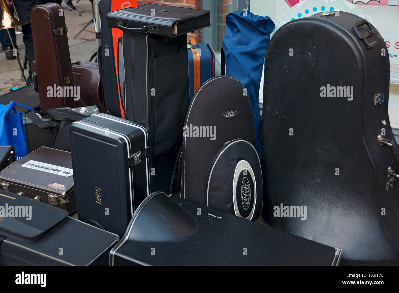 Instrument Case High Resolution Stock Photography and Images Alamy