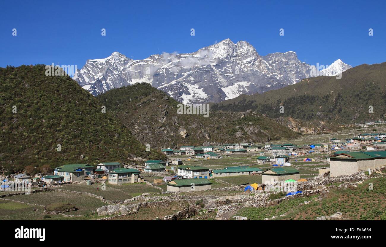 Sherpa village Khumjung and mountain Stock Photo