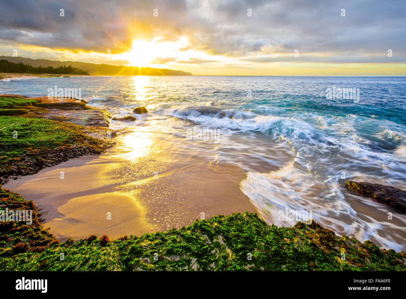 Beautiful golden hour colors of Hawaii Stock Photo Alamy