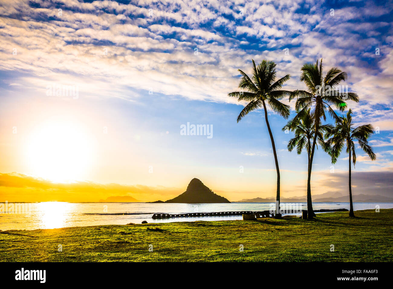 Beautiful golden hour colors of Hawaii Stock Photo Alamy