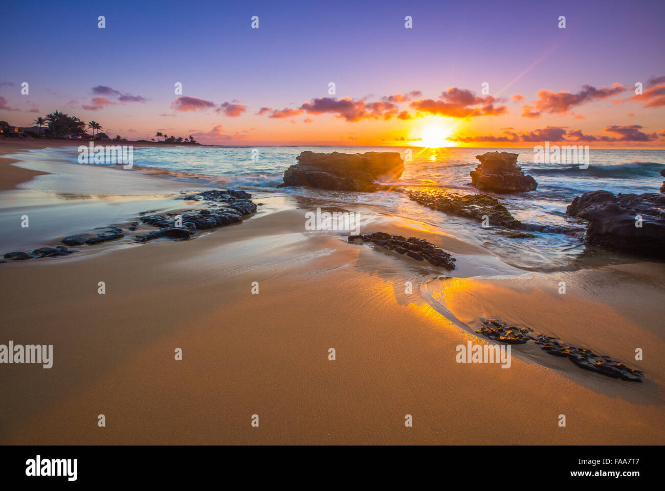 Beautiful golden hour colors of Hawaii Stock Photo Alamy