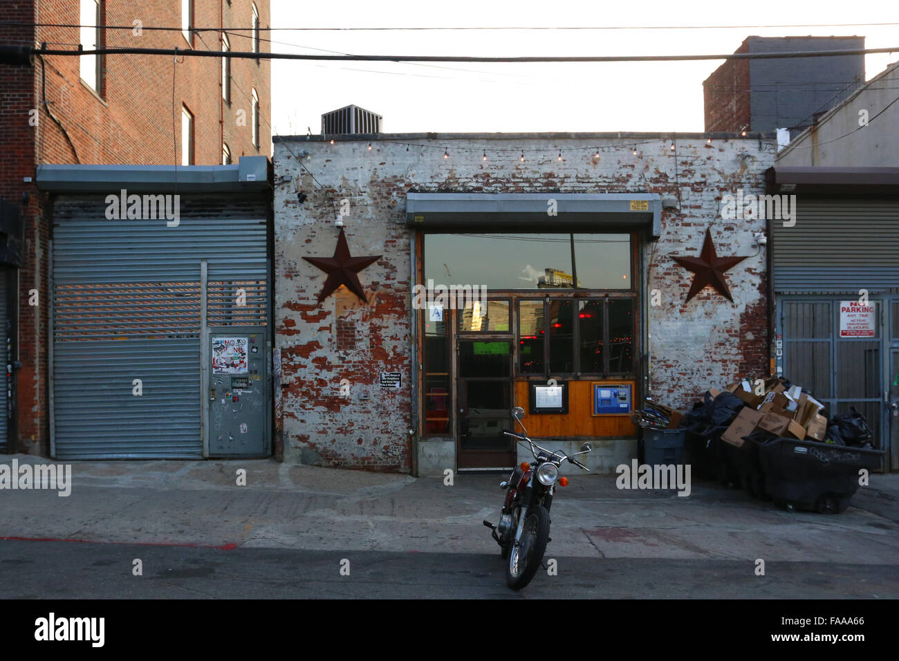 The Woods bar, 48 S. 4th St. Brooklyn, New York. NYC storefront photo