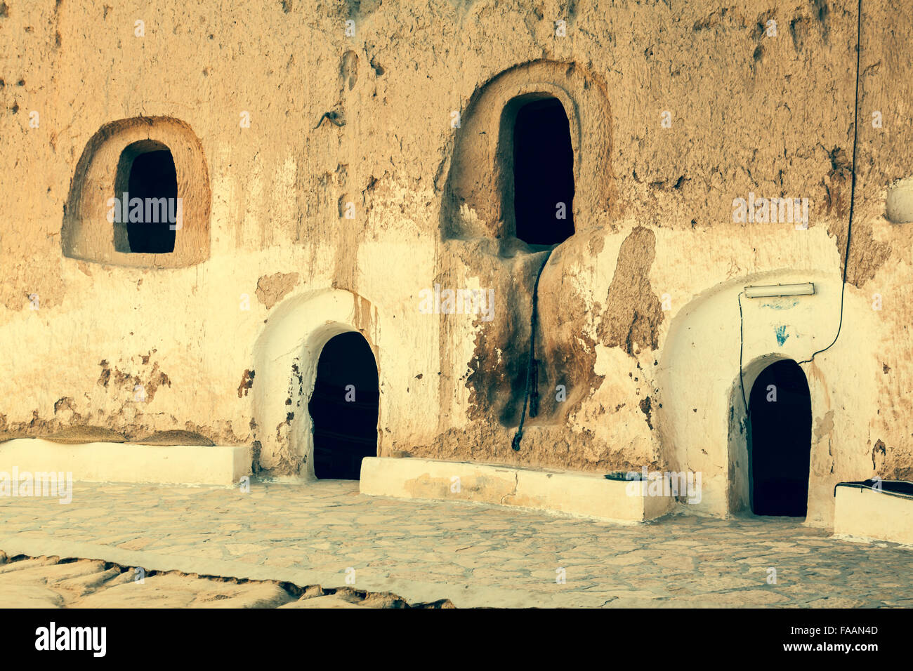 Cave house in matmata,Tunisia in the sahara desert Stock Photo - Alamy
