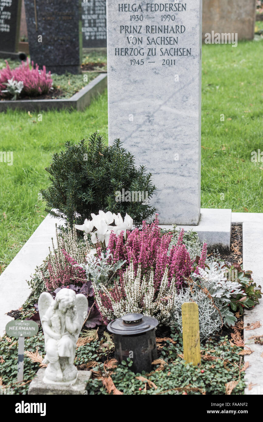 Graveside Of Geman Language Actress Helga Feddersen And Husband Olli Stock Photo Alamy