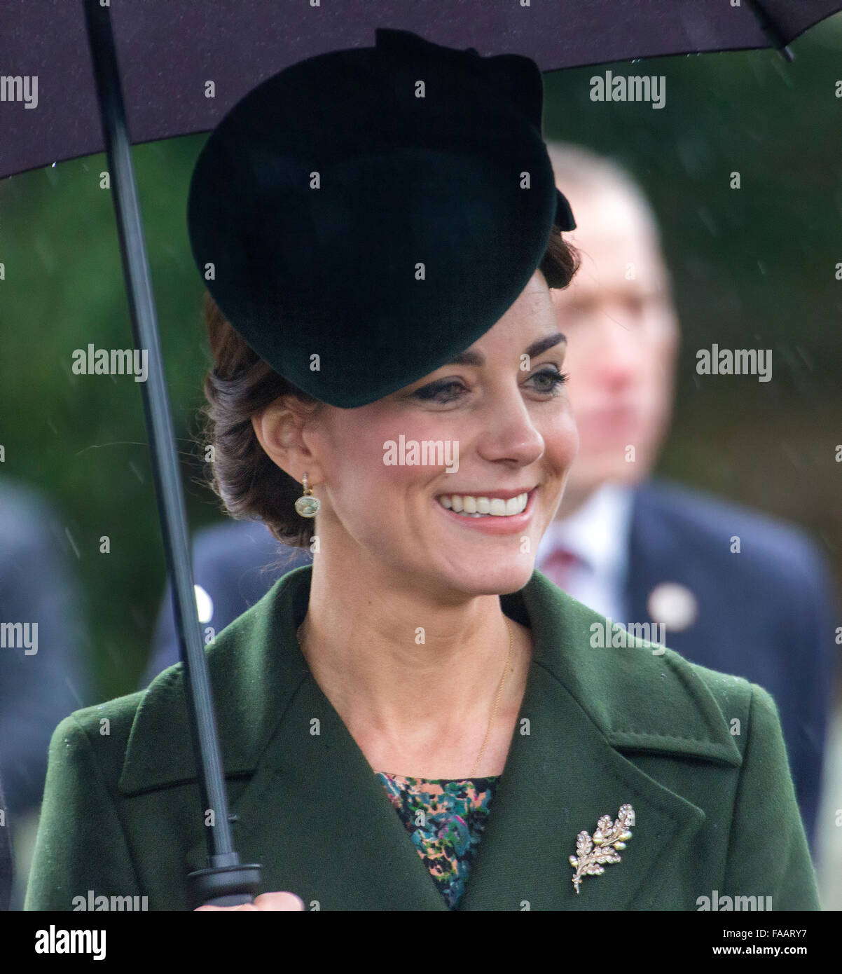 Sandringham, UK. 25th Dec, 2015.  The Royal Family attends the Christmas Service at St Mary Magdelene on the Sandringham Estate Credit:  Ian Ward/Alamy Live News Stock Photo