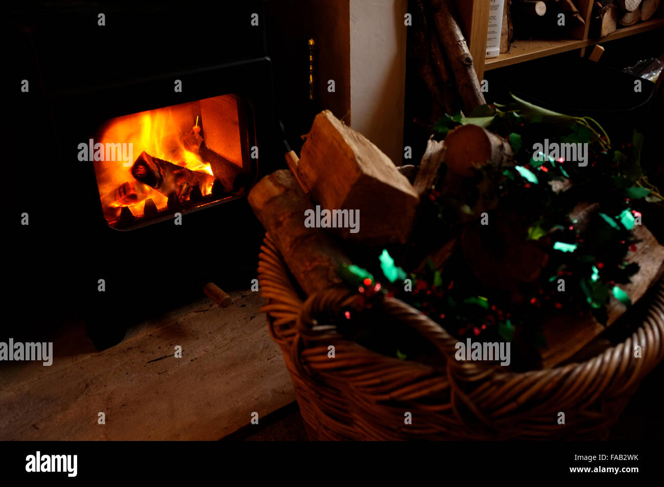 Log burning stove hires stock photography and images Alamy