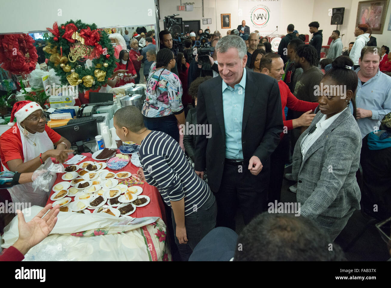 New York, United States. 25th Dec, 2015. Chiara and Bill de Blasio ...