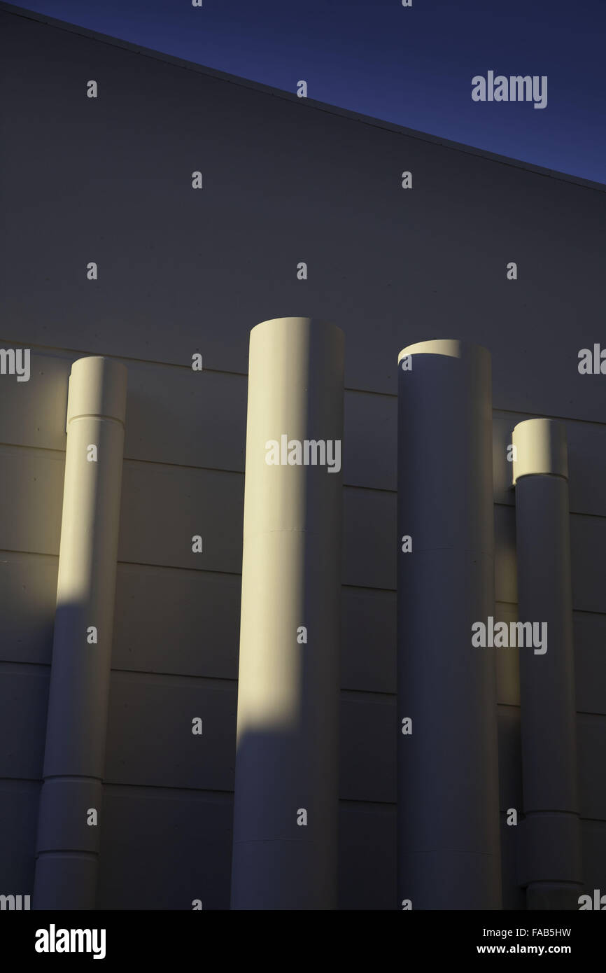 Sunlit columns and block wall architectural details Newcastle NSW Australia Stock Photo