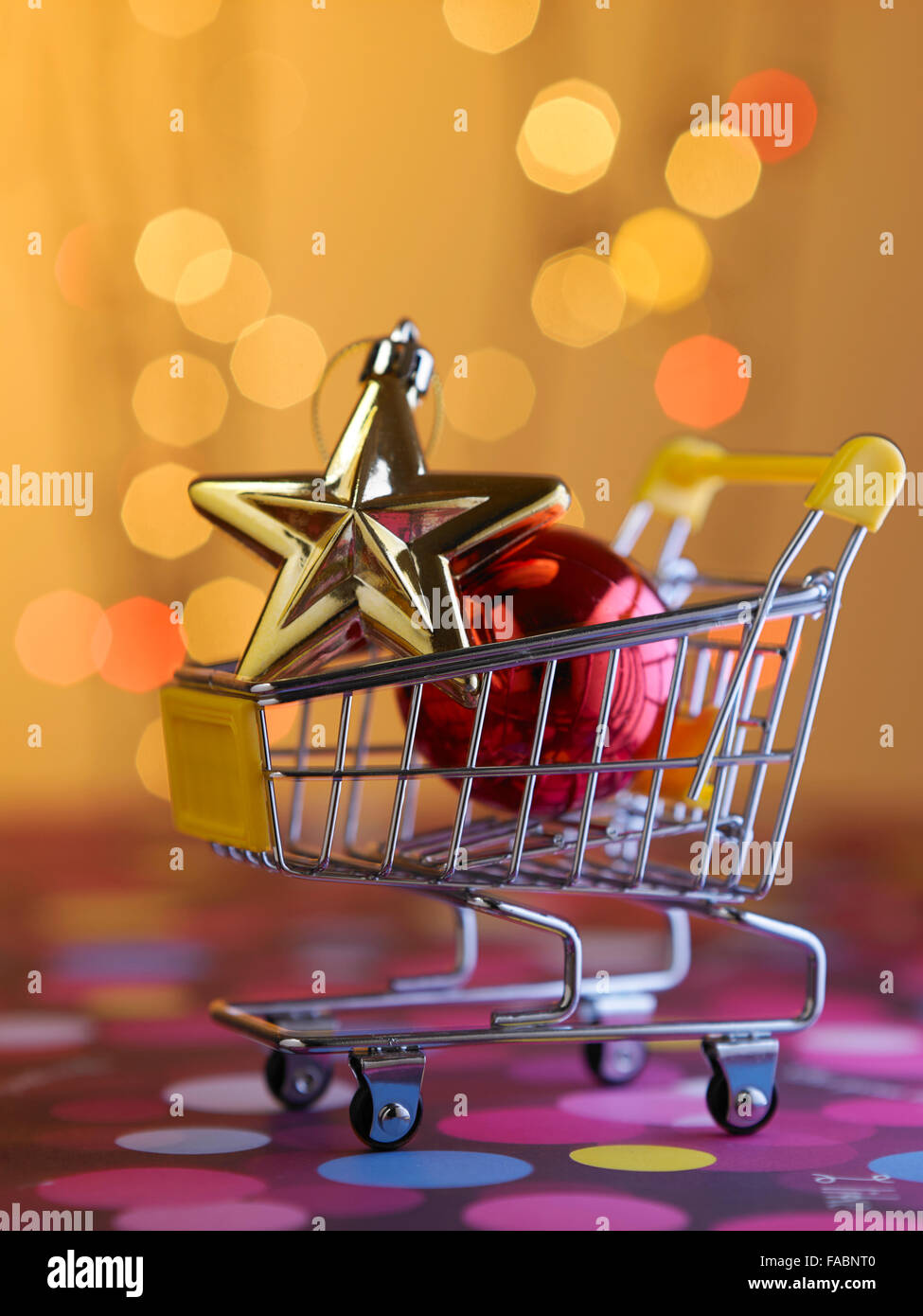 Shopping Cart Christmas Ornament 