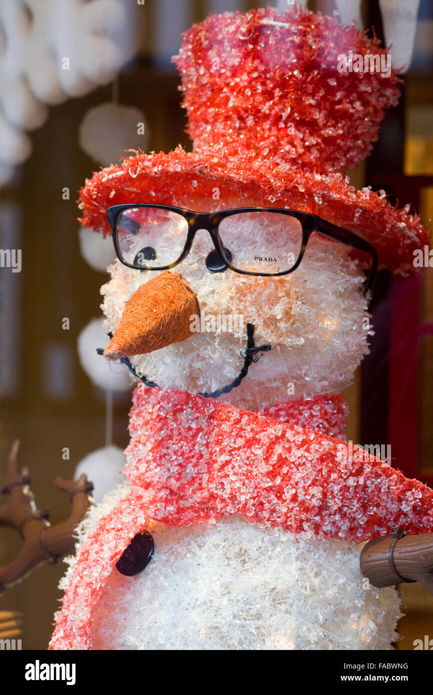 Snowman made from christmas decorations hi-res stock photography and ...