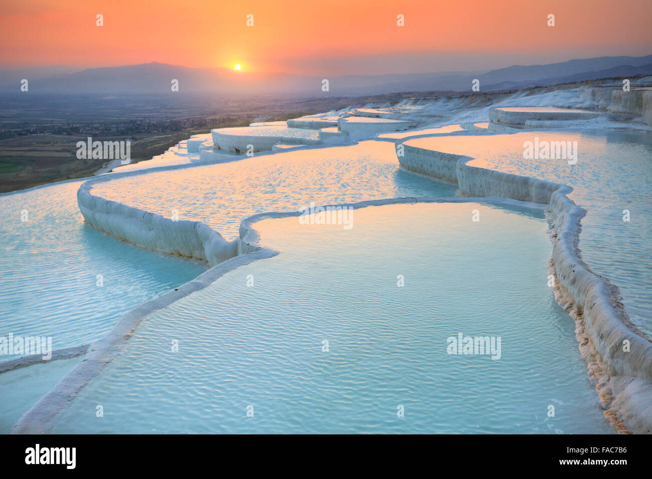 Pamukkale Sunset In The Limestone Terraces Turkey Stock Photo Alamy pamukkale-sunset-in-the-limestone-terraces-turkey-stock-photo-alamy