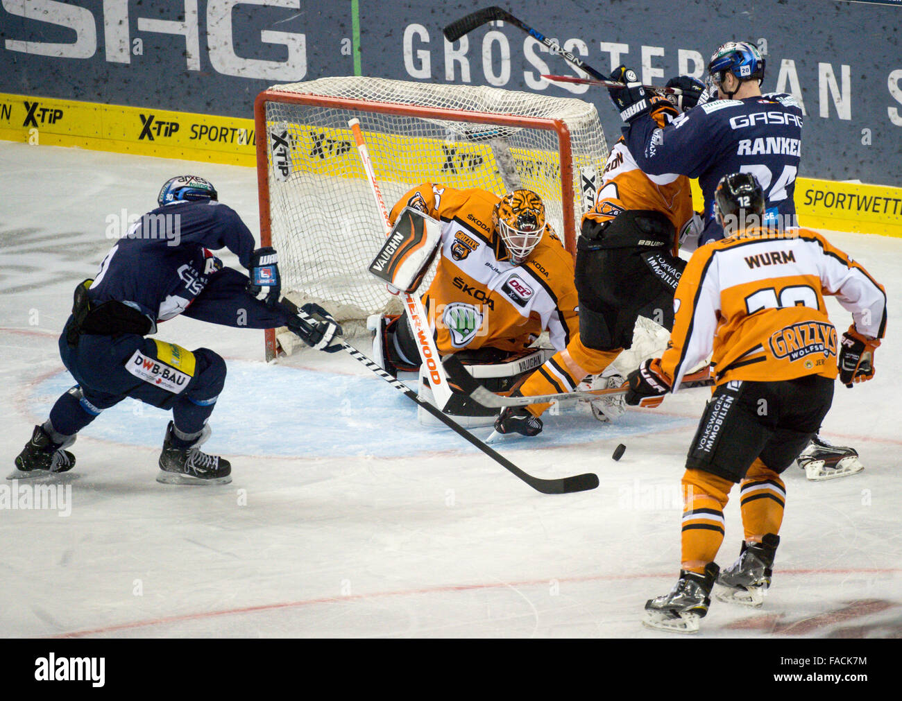 023 Jiy Sharrow Eisbären Berlin DEL 2010-11 - eBay