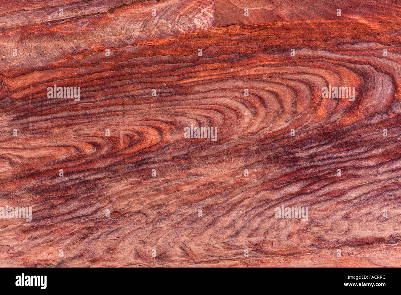 Red rock water petra jordan hi-res stock photography and images - Alamy