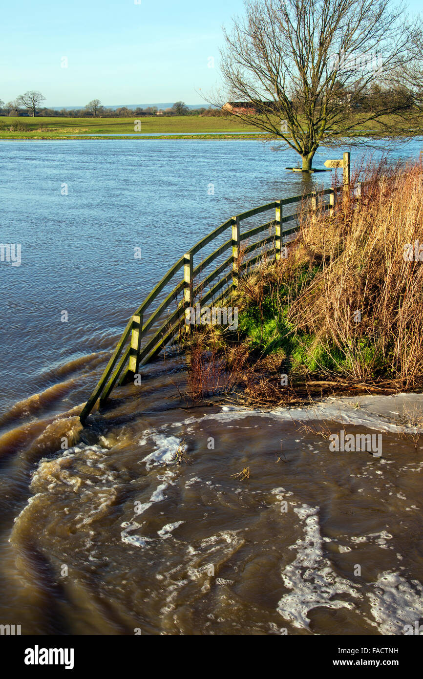 Flood farmland hires stock photography and images Alamy