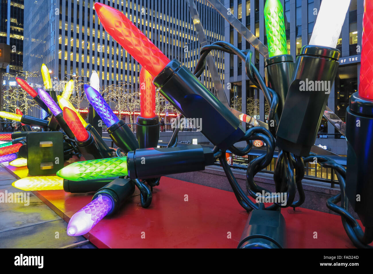 Giant christmas light deals