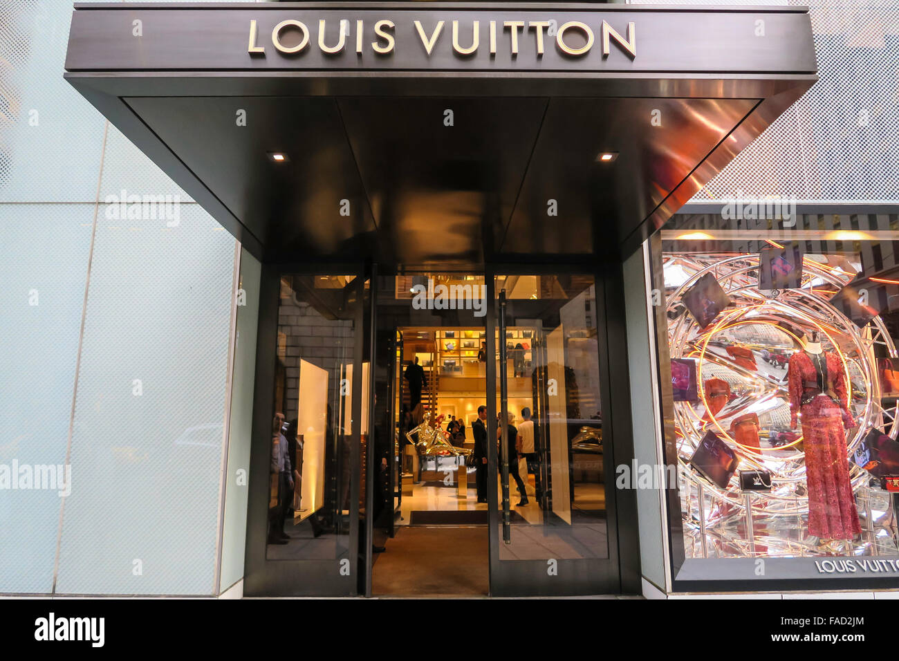 Louis vuitton fifth avenue store hi-res stock photography and images - Alamy