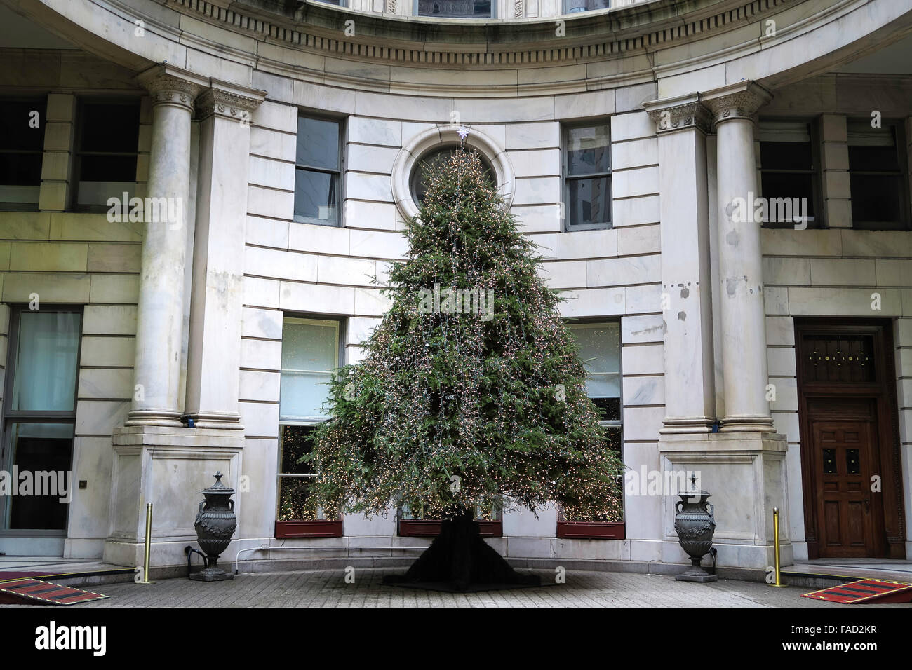 Mckim mead white metropolitan hires stock photography and images Alamy