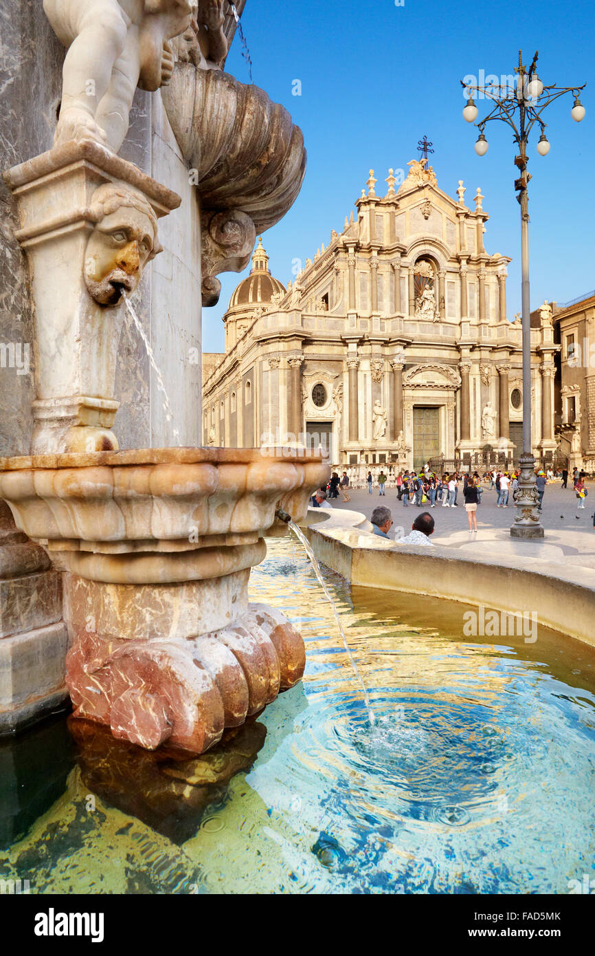 Fountain of the elephant and Catania Cathedral, Piazza Duomo, Catania old town, Sicily, Italy Stock Photo