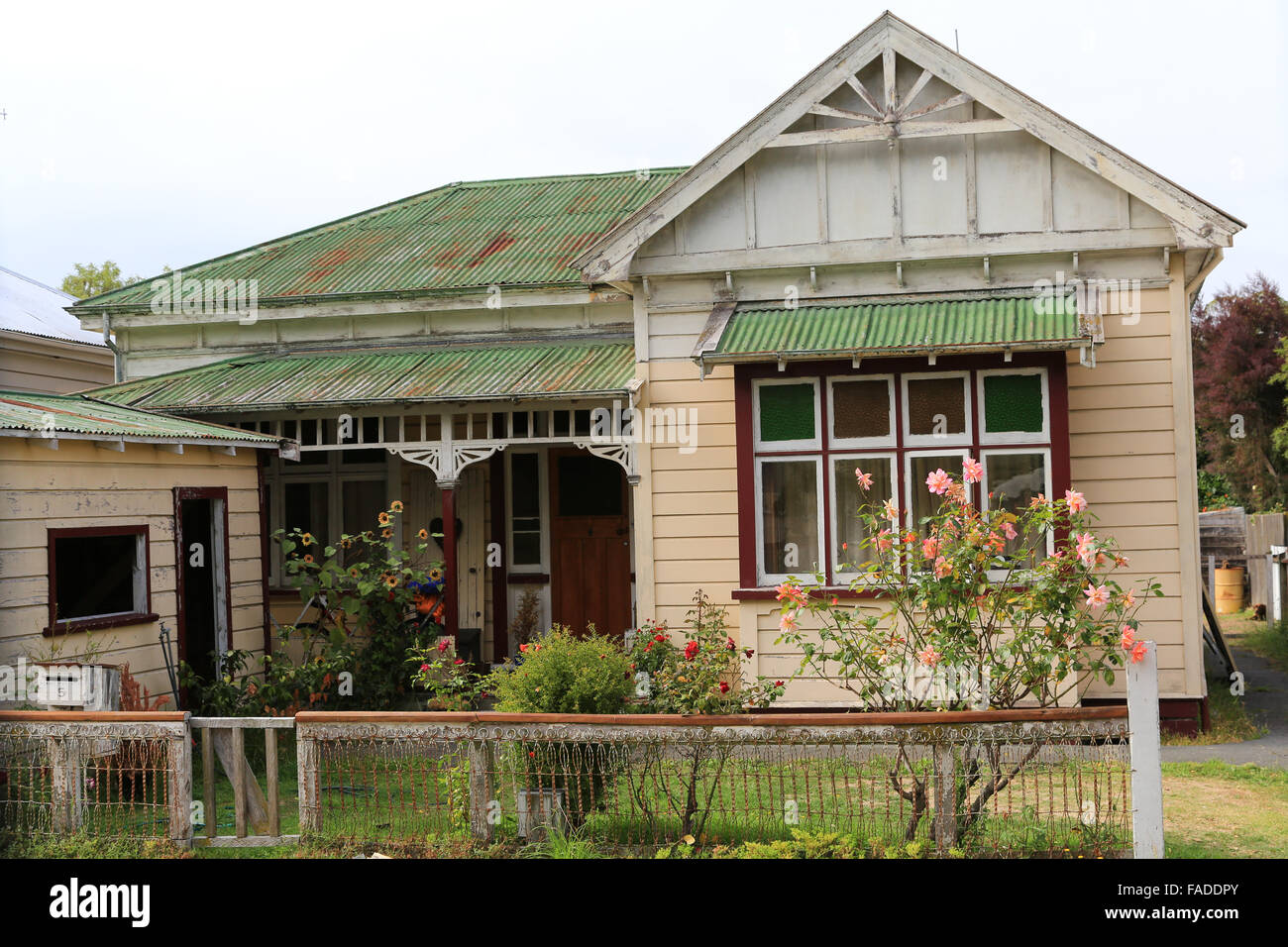 Art deco house hires stock photography and images Alamy