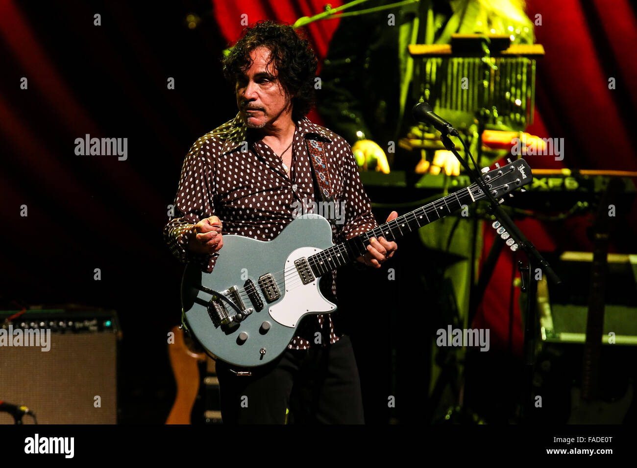 Daryl Hall and John Oates perform in Concert Stock Photo