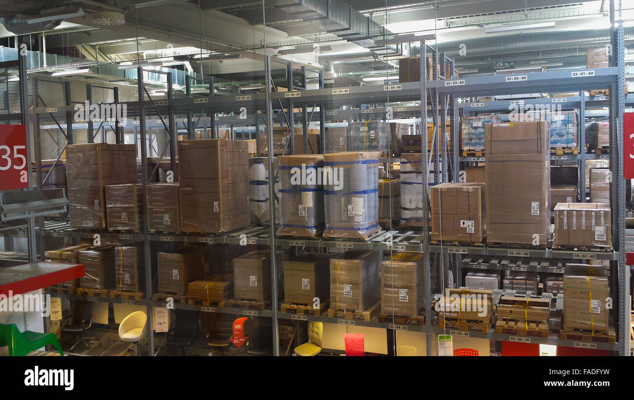 Large store shelves packet Stock Photo - Alamy