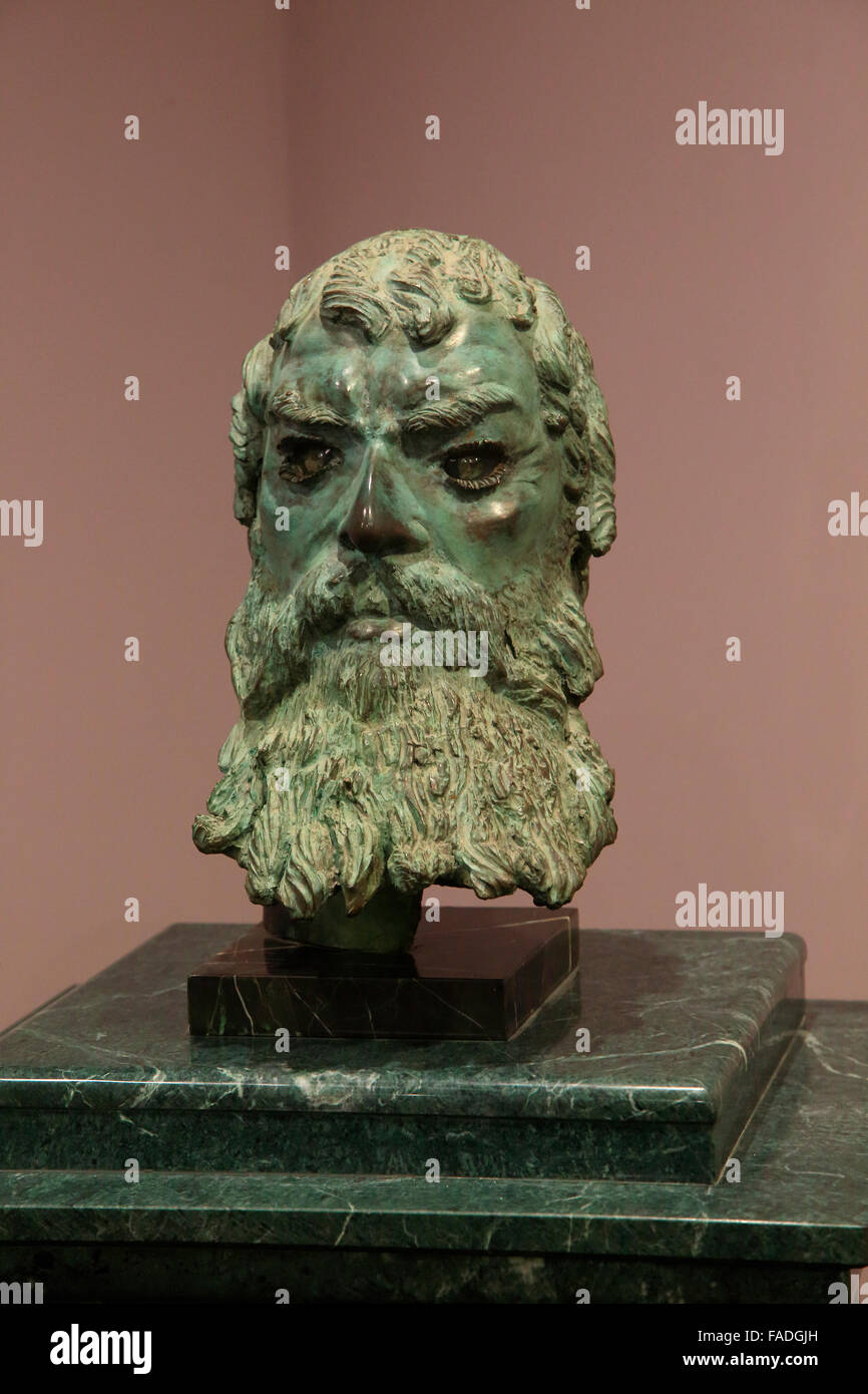 Bronze head sculpture of Thracian King Seuthes III, Kazanlak museum