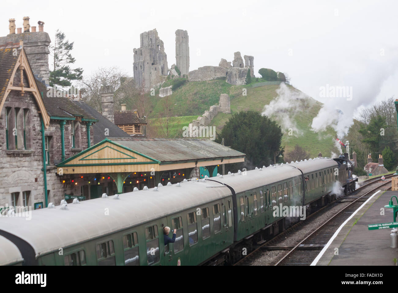 Corfe Castle, Dorset, UK. 28 December 2015. Winter Warm up on Swanage Railway sees historic trains, steam and diesel, run between Swanage and Norden railway, via Corfe Castle. Victorian built  30120 T9 “Greyhound” class express locomotive from 1899 – the only surviving T9 locomotive in the world. Credit:  Carolyn Jenkins/Alamy Live News Stock Photo