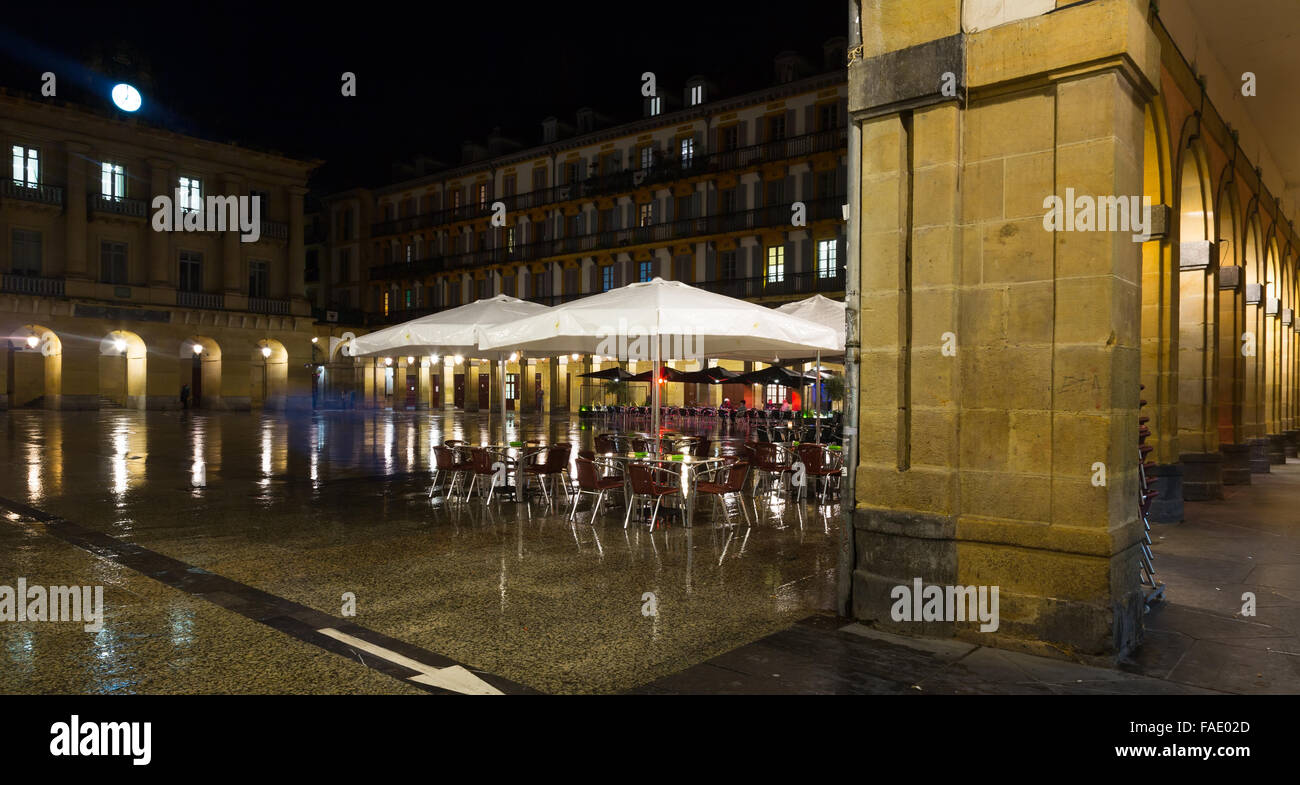 San sebastian nightlife hi-res stock photography and images - Alamy