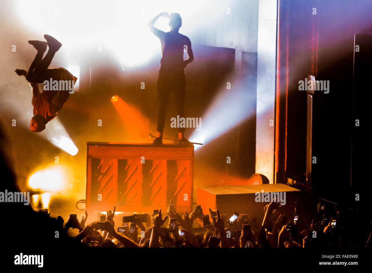 Detroit, Michigan, USA. 17th Dec, 2015. TYLER JOSEPH and JOSH DUN of 21