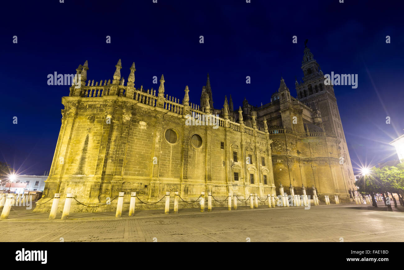 Shot sky building in seville hi-res stock photography and images - Alamy