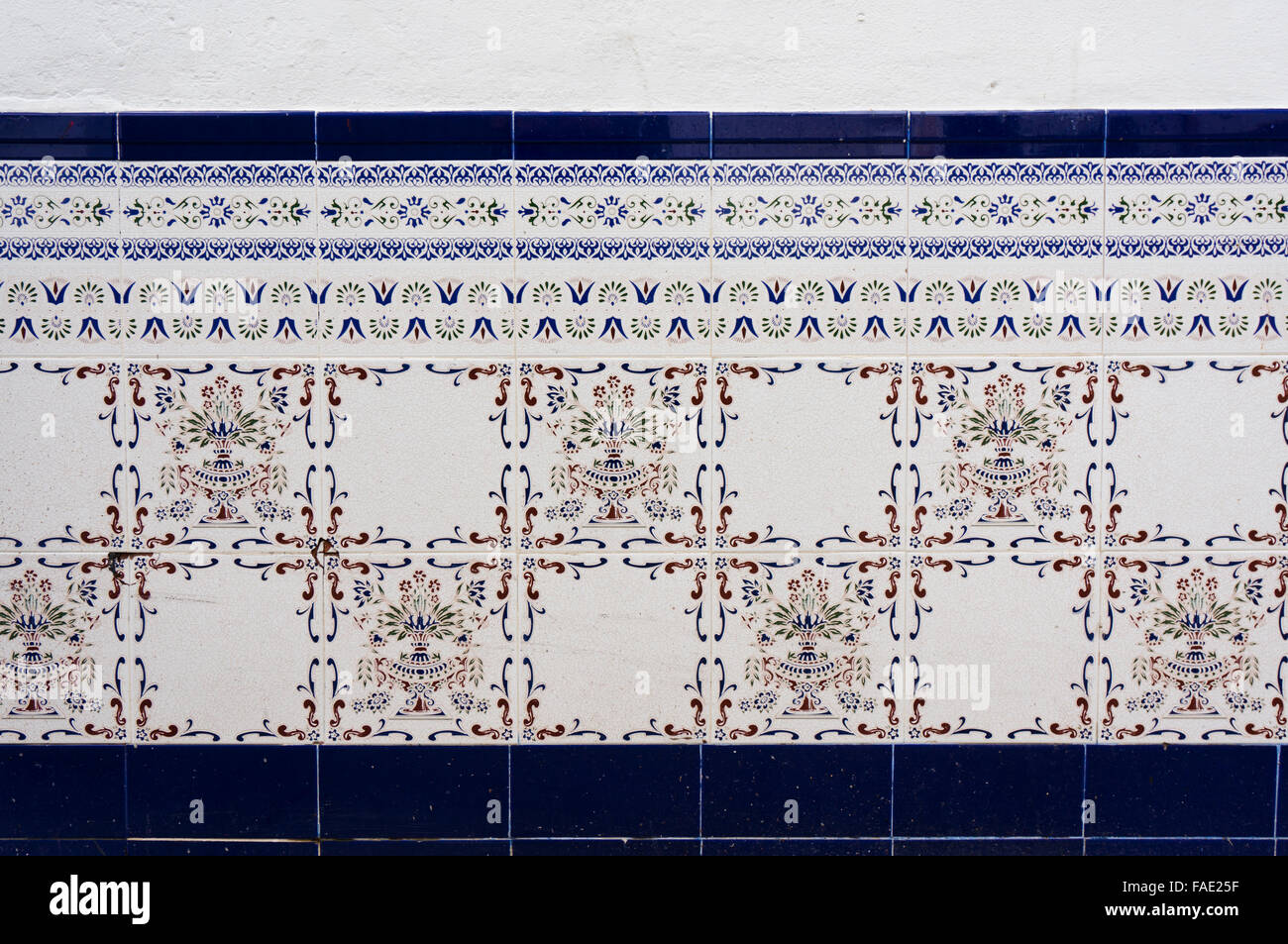 Spanish tiles hires stock photography and images Alamy