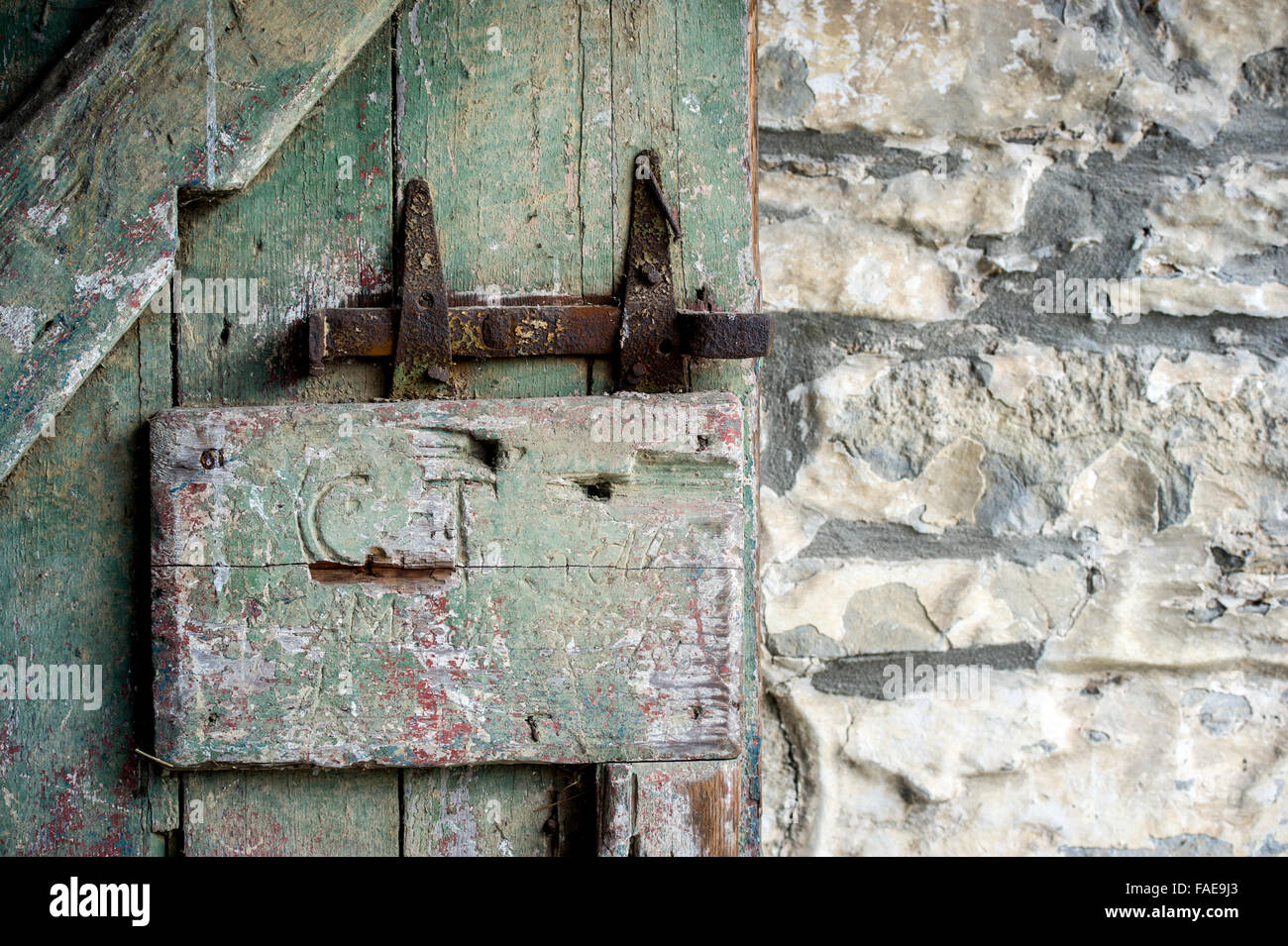 Lock Rusted Dark Shed Shed pattern hi-res stock photography and images - Alamy