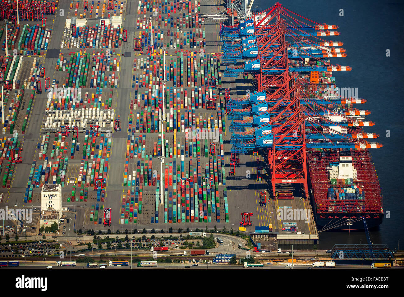 Aerial view, container loading, container gantry cranes, container