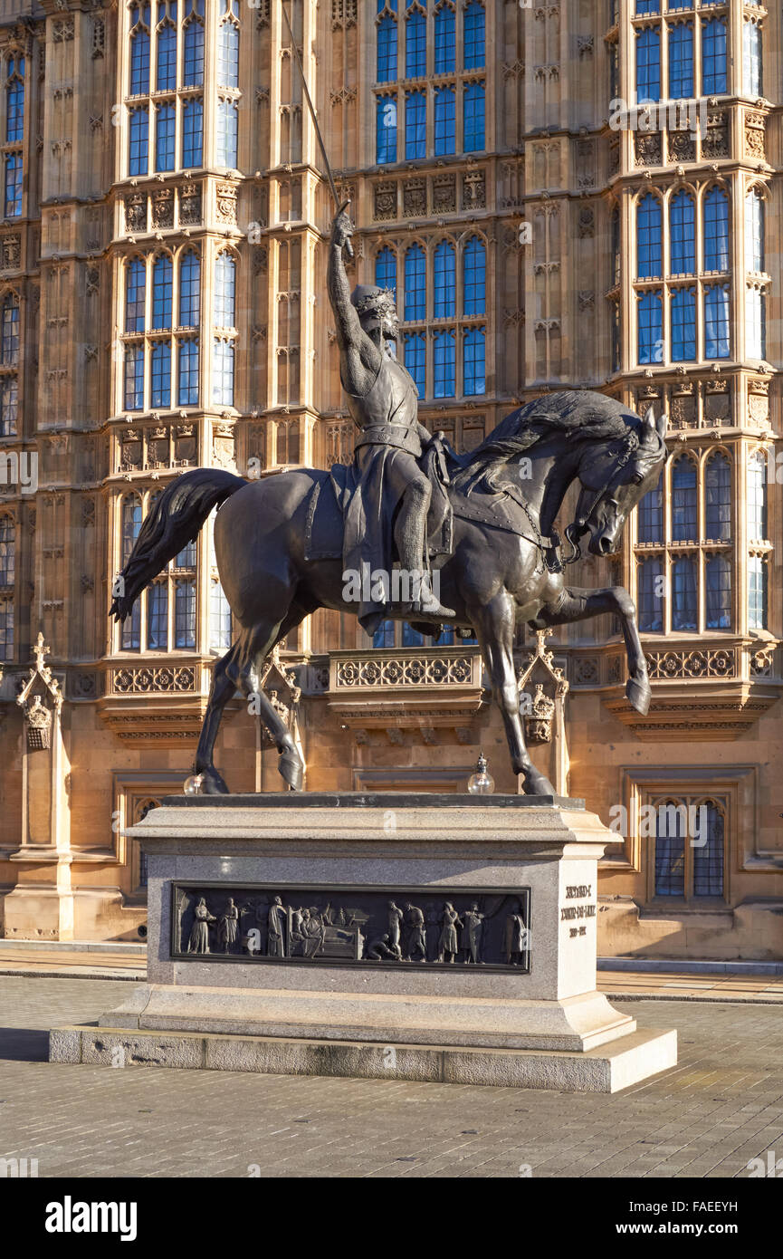 Statue of Richard I of England, Richard the Lionheart outside the Palace of Westminster, London England United Kingdom UK Stock Photo