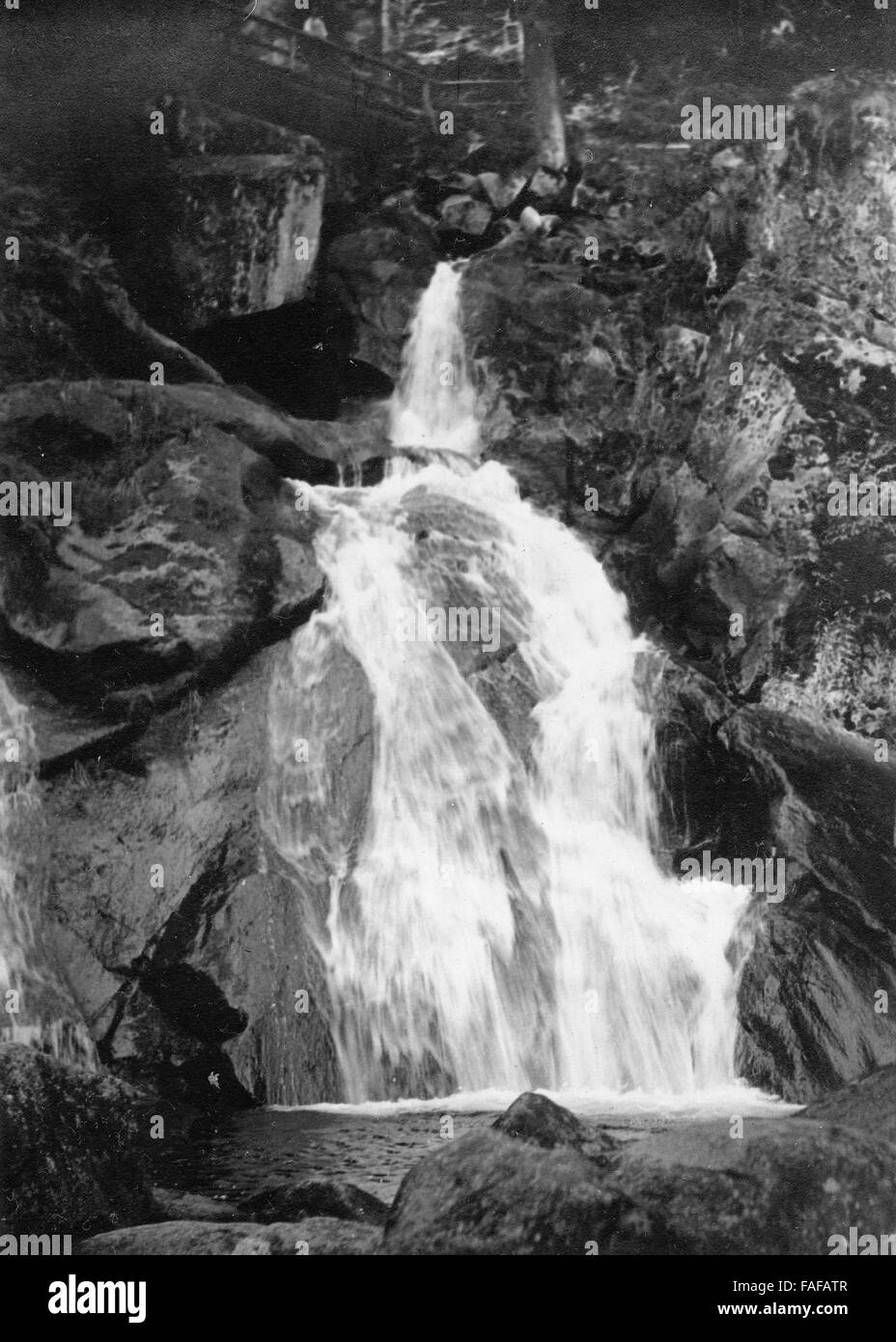 Die Triberger Wasserfälle im Schwarzwald, Deutschland 1930er Jahre. Triberg waterfalls at Black Forest, Germany 1930s. Stock Photo