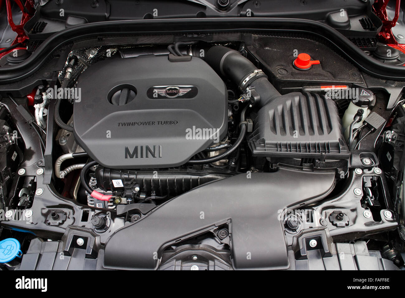 Mini Cooper S Engine High Resolution Stock Photography And Images Alamy Mini Cooper S Engine High Resolution Stock Photography And Images Alamy