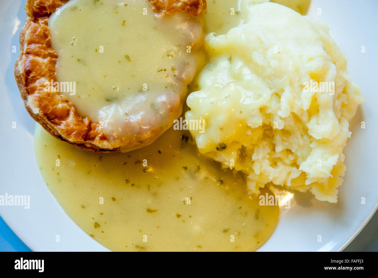 Pie and mash and liquor hires stock photography and images Alamy