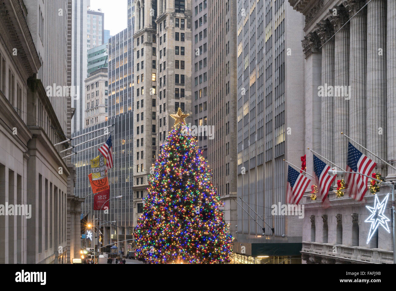 NYSE Christmas Tree in Financial District, NYC Stock Photo - Alamy