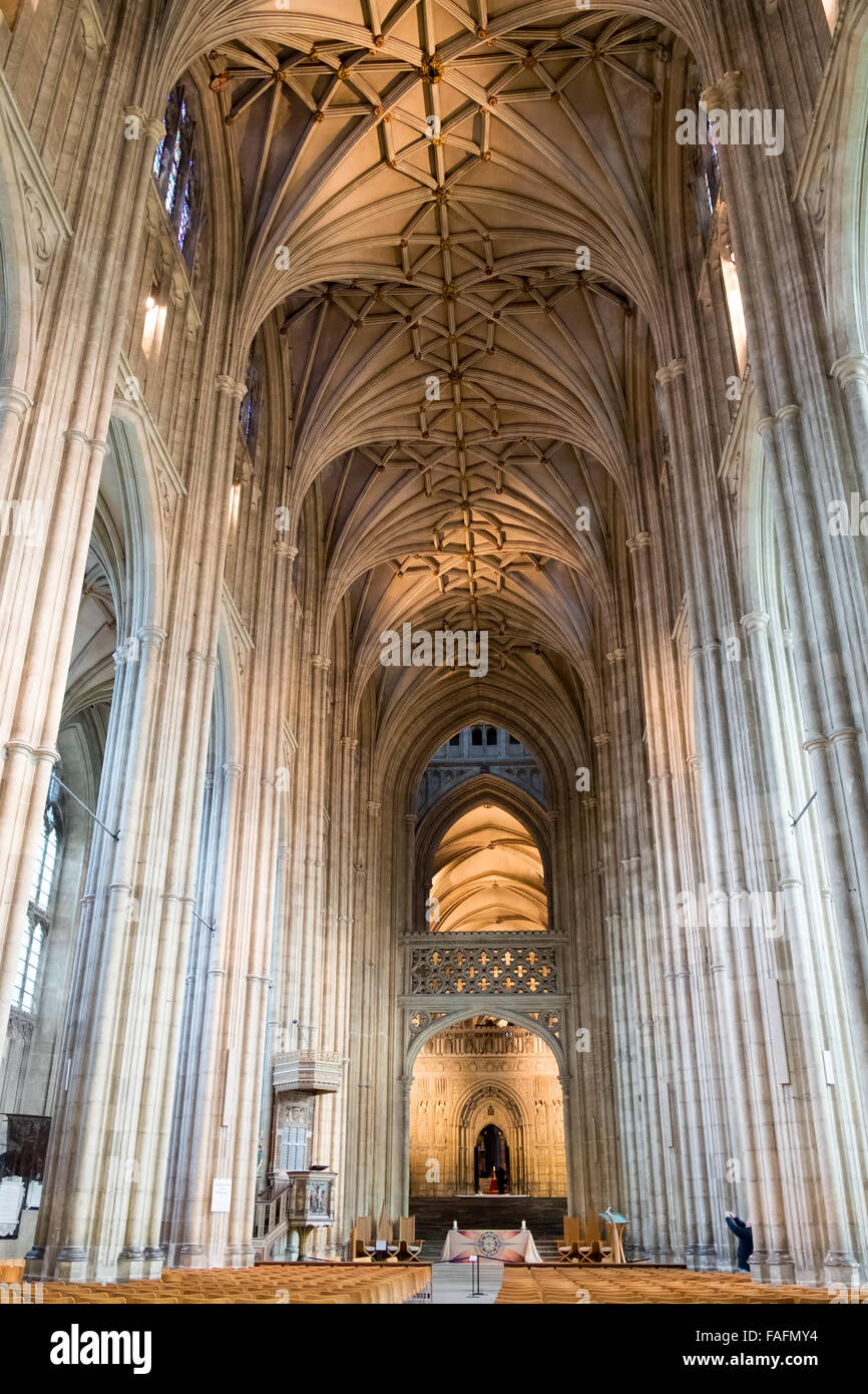 Interior view of Canterbury Cathedral Stock Photo - Alamy