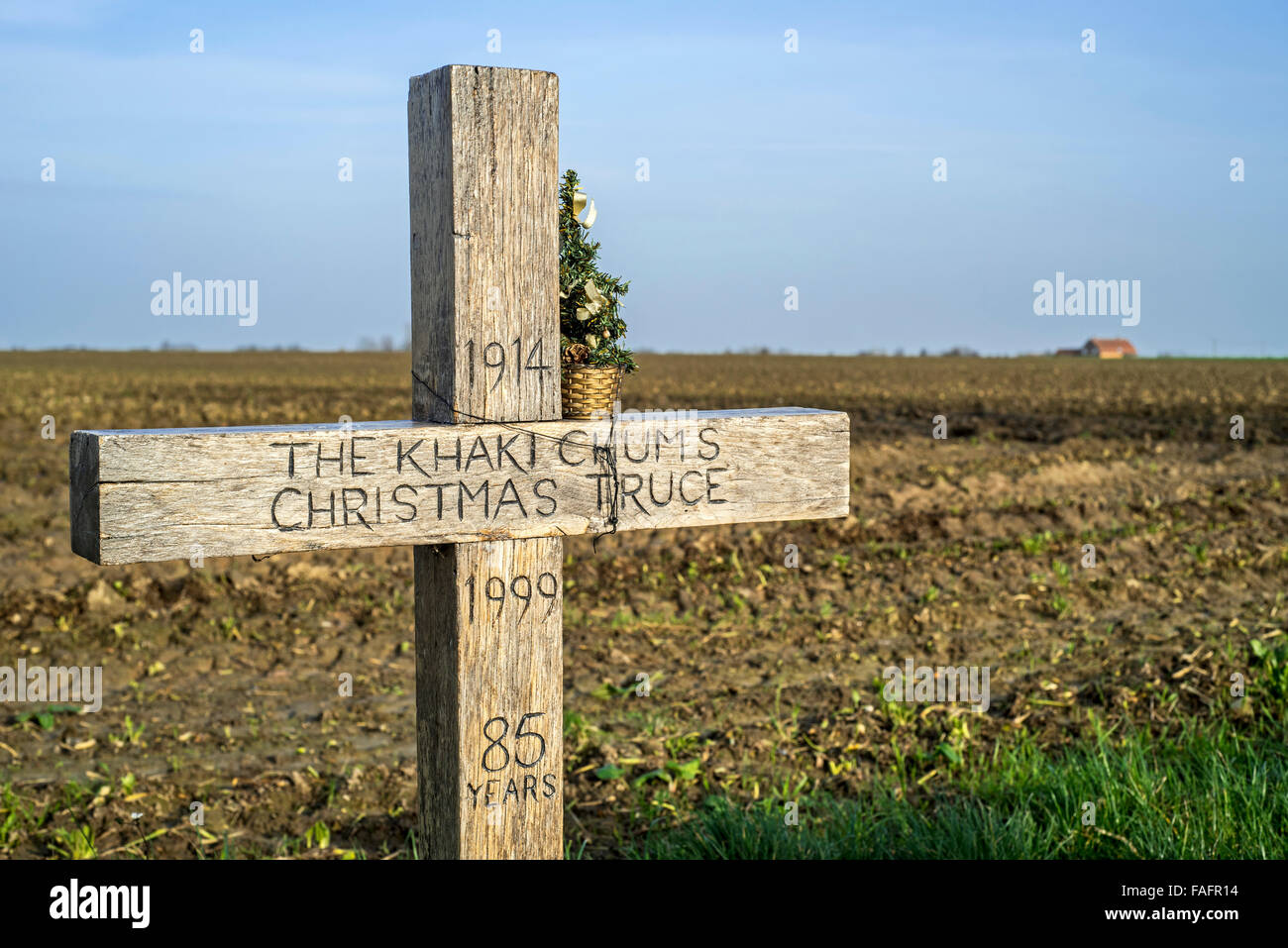 World War One Khaki Chums Cross monument to remember Christmas Truce in the No Man’s Land of Ploegsteert, West Flanders, Belgium Stock Photo