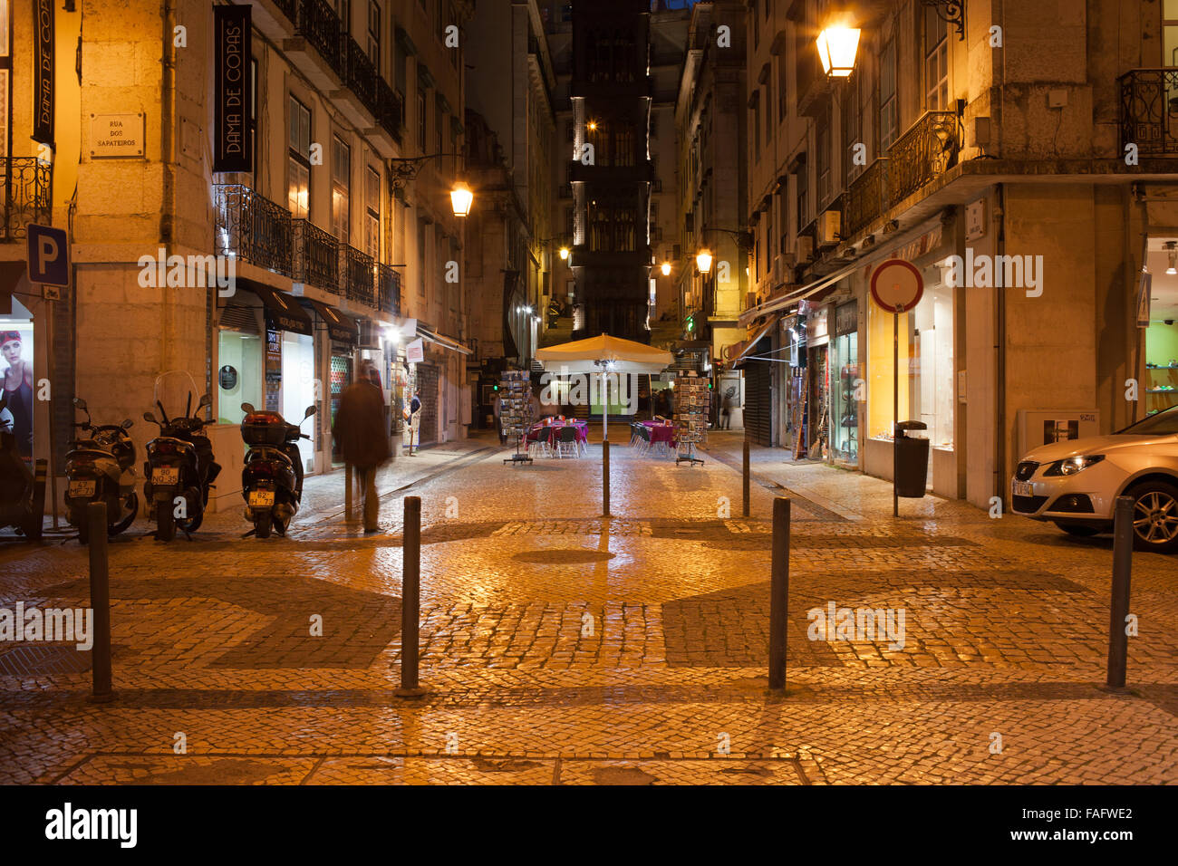 portugal-lisbon-city-centre-by-night-rua-de-santa-justa-and-rua-dos