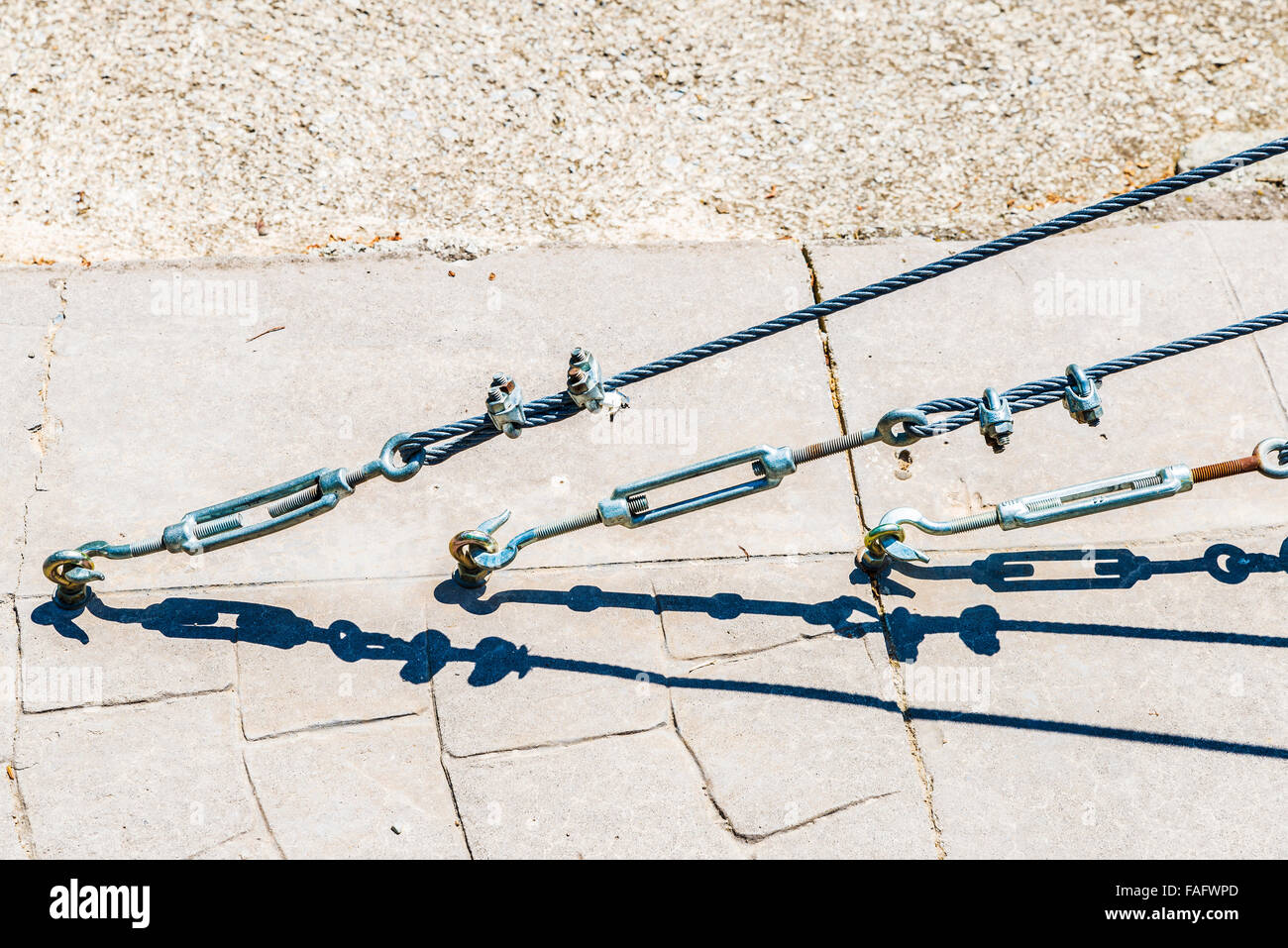 Turnbuckle hires stock photography and images Alamy