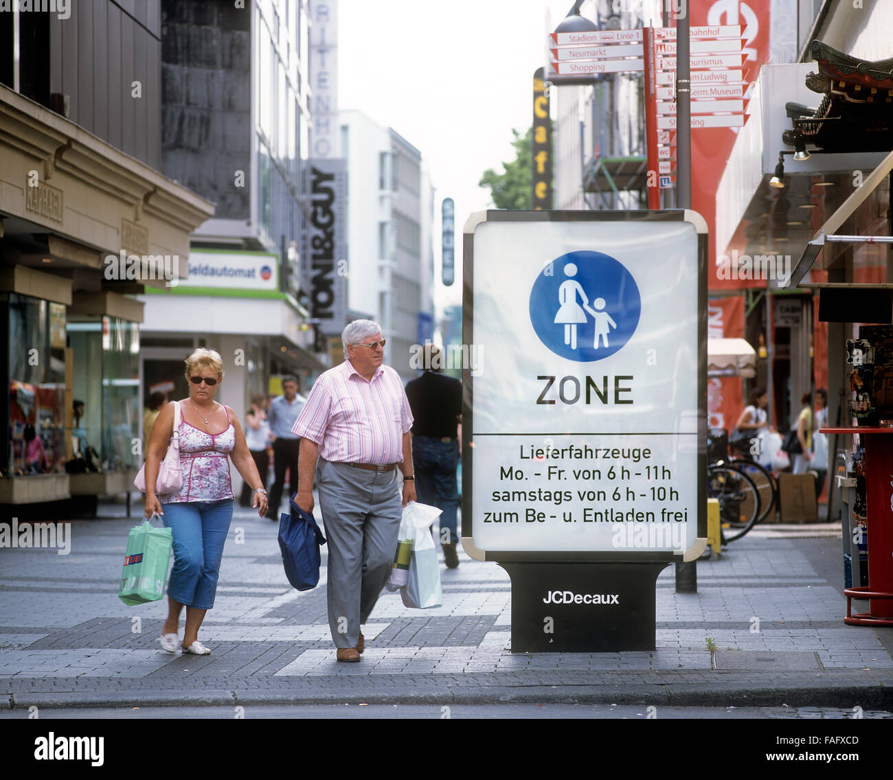 A 'Pedestrian Zone' sign in Minoritenstrasse, a pedestrianised street in the centre of Cologne, Germany. Stock Photo