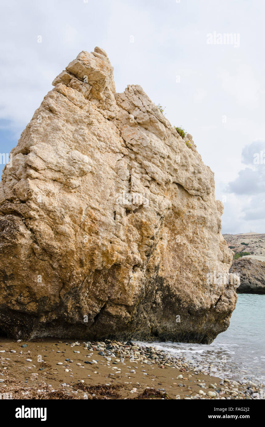 Petra tou Romiou (Rock of the Greek), also known as Aphrodite's Rock, is a sea stack in Pafos, Cyprus Stock Photo