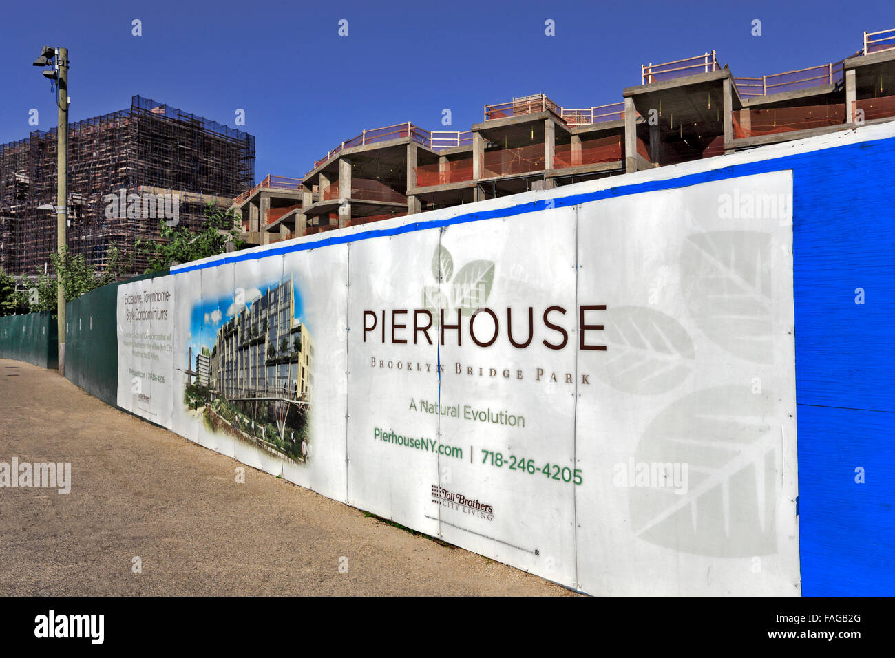 Pierhouse brooklyn hires stock photography and images Alamy
