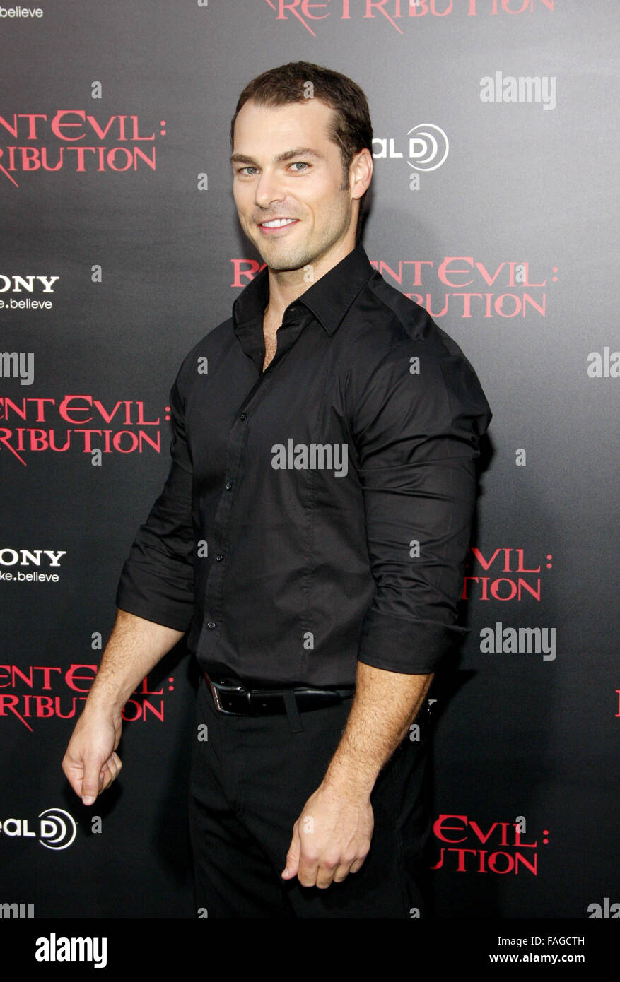 Shawn Roberts at the Los Angeles premiere of 