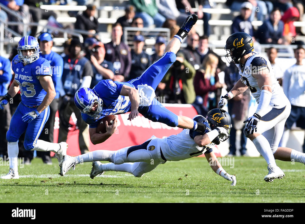 Luke Roper Football Luke roper hi-res stock photography and images - Alamy